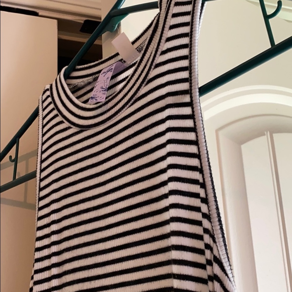 Tank top - Picture 2 of 2